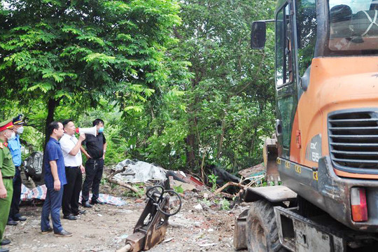 Giám sát trật tự xây dựng khu vực bãi, ngoài đê sông Hồng, sông Đuống