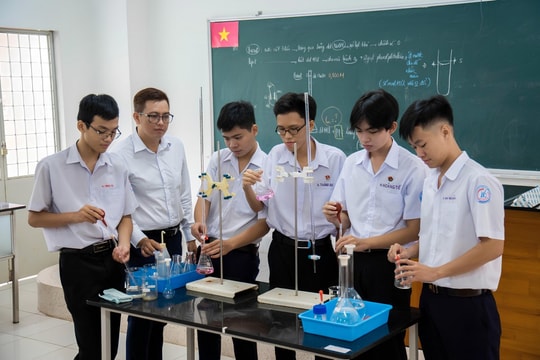 Long An “Chìa khóa vàng” trong đổi mới toàn diện giáo dục và đào tạo