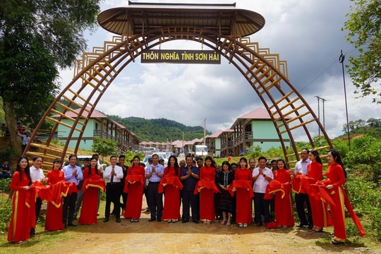 Quảng Trị Khánh thành 56 ngôi nhà mới cho người dân vùng sạt lở