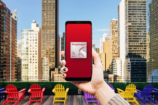 Snapdragon 7s Gen 3 mang trải nghiệm AI xuất sắc vượt trội cho phân khúc điện thoại thông minh tầm trung