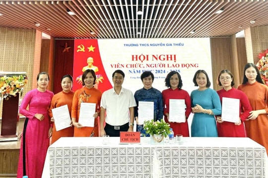 Thực hiện tốt quy chế dân chủ ở cơ sở, phát huy quyền làm chủ của cán bộ, giáo viên