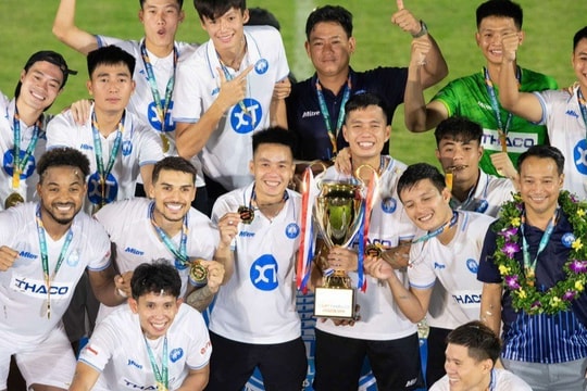 CLB Nam Định giành Siêu cúp Quốc gia