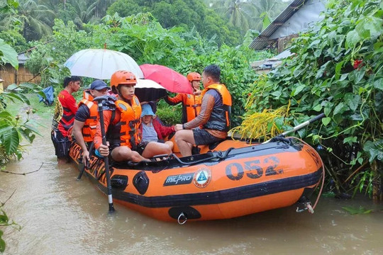 Bão Yagi “nhấn chìm” miền Bắc Philippines, đi vào Biển Đông từ chiều mai