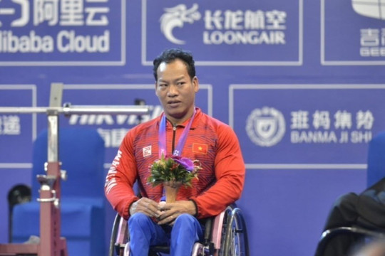 Lực sĩ Lê Văn Công giành Huy chương đồng Paralympic Paris 2024