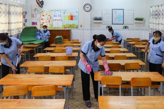 Hà Nội: Trường học ứng phó với cơn bão số 3 theo phương châm "4 tại chỗ"