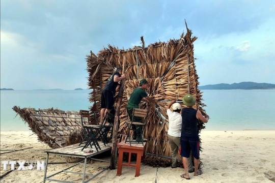 Bộ đội Biên phòng Quảng Ninh hỗ trợ người dân phòng, chống bão số 3