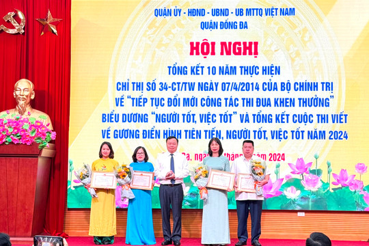 Quận Đống Đa khen thưởng gương điển hình tiên tiến, người tốt - việc tốt năm 2024