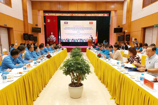 Đào tạo lý luận nghiệp vụ công đoàn cho cán bộ Công đoàn Viêng Chăn, Luông Pha Băng