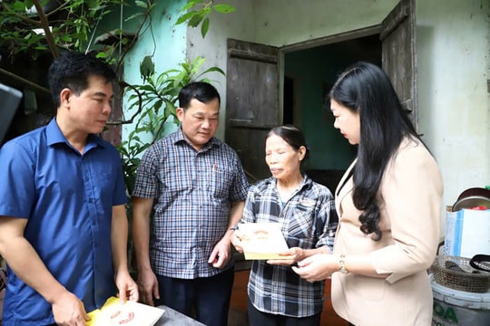 Chung sức, đồng lòng vượt qua thiên tai