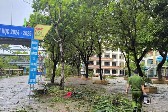 Khẩn trương hỗ trợ học sinh khó khăn, bổ sung sách giáo khoa cho địa phương chịu ảnh hưởng bão