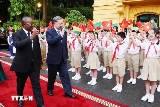 Đầm Hồng xuống cấp, ô nhiễm môi trường