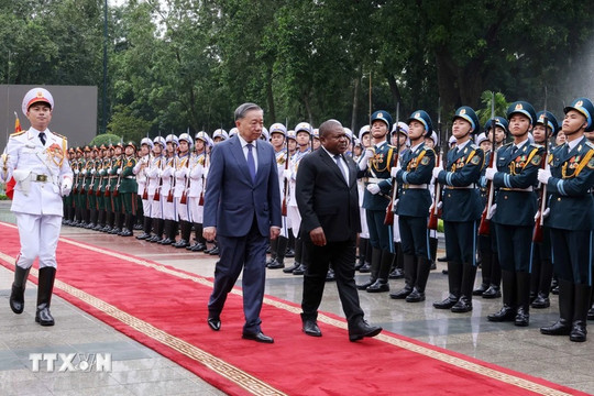 Tổng Bí thư, Chủ tịch nước Tô Lâm chủ trì Lễ đón chính thức Tổng thống Mozambique