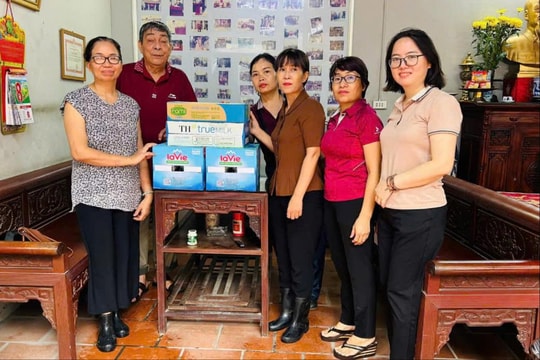 Công đoàn Thủ đô hỗ trợ đoàn viên bị thiệt hại do bão số 3