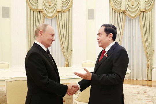 Chủ tịch Quốc hội Trần Thanh Mẫn hội kiến Tổng thống Liên bang Nga Vladimir Putin