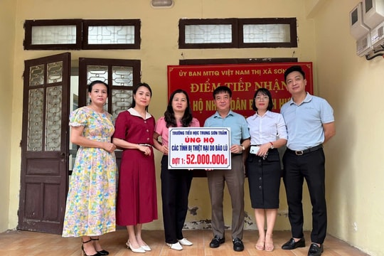 Sơn Tây: Nhiều tập thể, cá nhân ủng hộ đồng bào bị thiệt hại do bão số 3
