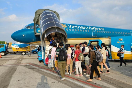 Vietnam Airlines Group mở bán 1,5 triệu vé bay dịp Tết Nguyên đán 2025