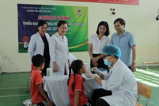 Gần 500 học sinh trên địa bàn huyện Đan Phượng được chăm sóc răng miệng miễn phí