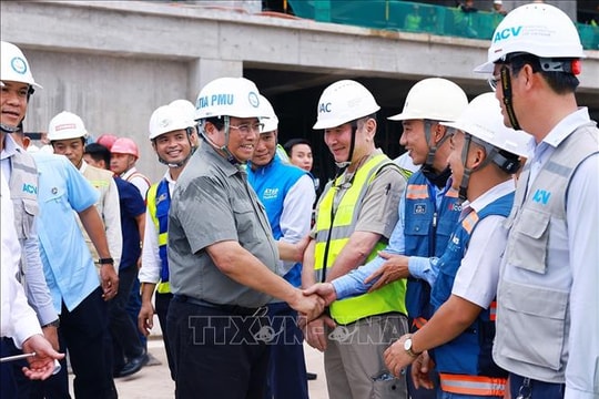 Thủ tướng Phạm Minh Chính: Mở đợt thi đua hoàn thành cơ bản sân bay Long Thành vào ngày 31-12-2025