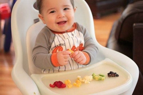 Những sai lầm thường gặp của nhiều gia đình khi cho trẻ ăn dặm