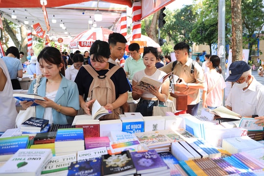 Hội sách Hà Nội lần thứ IX - năm 2024: Thúc đẩy văn hóa đọc của người dân Thủ đô