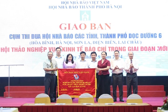 Cụm thi đua Hội Nhà báo các tỉnh, thành phố dọc đường 6: Tích cực đổi mới hoạt động kinh tế báo chí trong giai đoạn mới