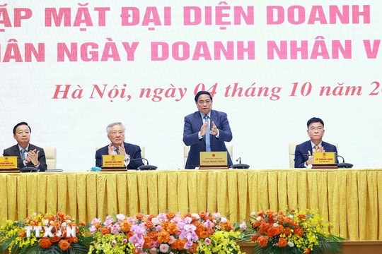 Thủ tướng chủ trì gặp mặt doanh nghiệp nhân Ngày Doanh nhân Việt Nam