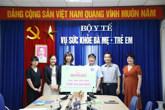 Diana Unicharm hỗ trợ khăn lau xua muỗi cho người dân 6 tỉnh bị ảnh hưởng bởi bão, lũ