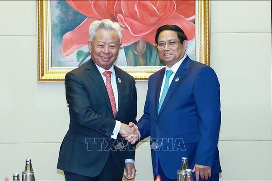 Thủ tướng đề nghị AIIB hỗ trợ Việt Nam huy động nguồn lực cho các dự án lớn