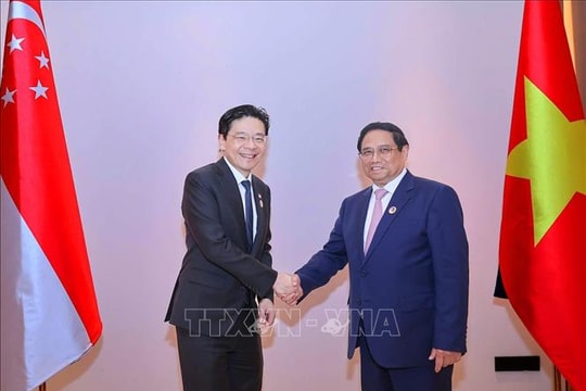 Thủ tướng Phạm Minh Chính và Thủ tướng Singapore Lawrence Wong họp thường niên lần đầu tiên