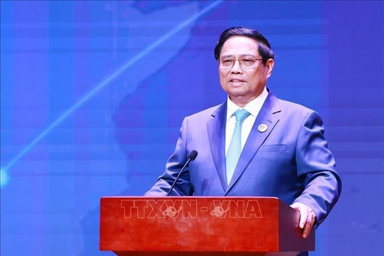 Hội nghị Cấp cao ASEAN: Thủ tướng 3 nước Việt Nam, Lào, Campuchia ăn sáng và làm việc với Hội đồng tư vấn Kinh doanh ASEAN