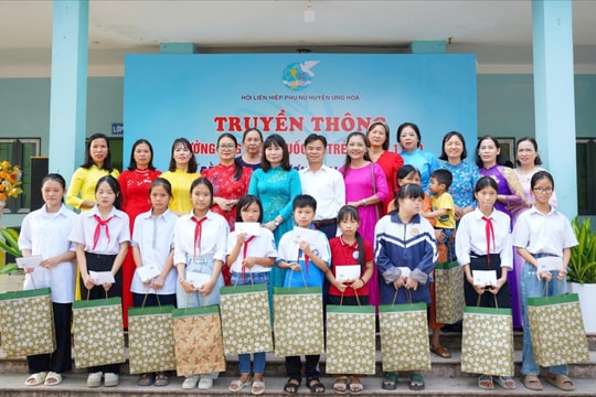 Ứng Hòa tổ chức truyền thông hưởng ứng Ngày Quốc tế trẻ em gái