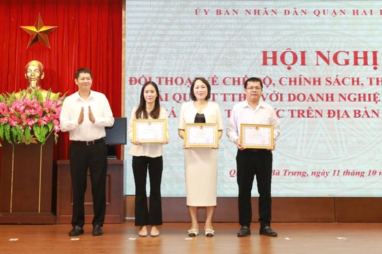 Quận Hai Bà Trưng: Đối thoại giải quyết thủ tục hành chính với hơn 200 doanh nghiệp