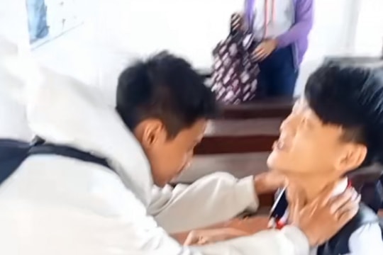 Cảnh báo nguy cơ ngưng tim, đột quỵ với trò chơi "bắt pen"