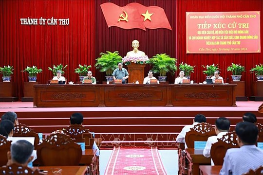 Thủ tướng Phạm Minh Chính tiếp xúc cử tri thành phố Cần Thơ