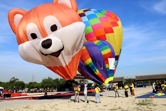 Cơ hội ngắm nhìn di sản Tràng An từ khinh khí cầu