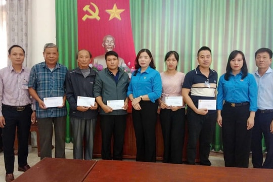 LĐLĐ huyện Mỹ Đức hỗ trợ đoàn viên bị thiệt hại về nhà ở do ảnh hưởng bão số 3