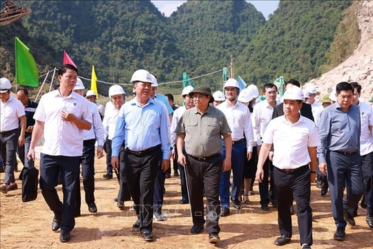 Thủ tướng Phạm Minh Chính: Thúc đẩy các dự án cao tốc, cửa khẩu thông minh tại Lạng Sơn, Cao Bằng