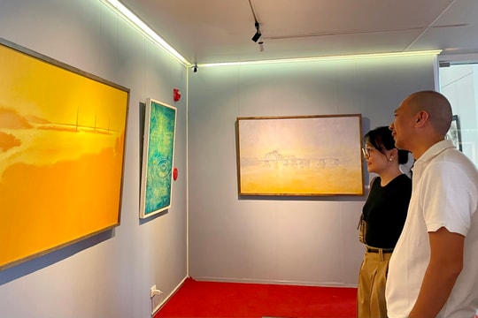 Hà Nội cổ kính và hiện đại trong triển lãm “Mười Bốn Art Show 2024”