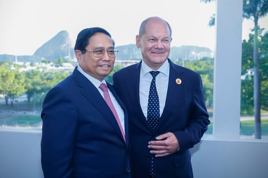 Thủ tướng Phạm Minh Chính gặp Thủ tướng Đức Olaf Scholz