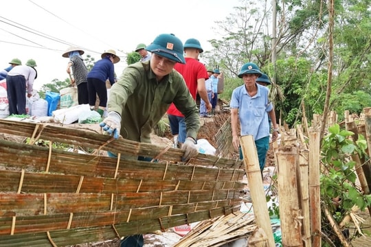 Công bố tình huống khẩn cấp sạt lở các tuyến đê ở Chương Mỹ