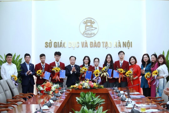 6 học sinh Hà Nội dự thi Olympic khoa học trẻ quốc tế năm 2024