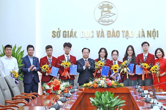 Tăng mức thưởng cho học sinh giỏi: Thêm động lực thi đua học tập