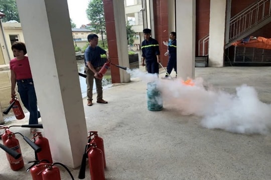 Huyện Ứng Hoà Nâng cao nhận thức PCCC của các cơ sở kinh doanh