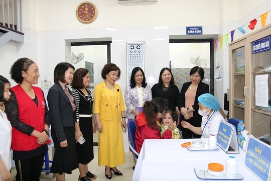 Hà Nội Gần 381 nghìn trẻ được uống bổ sung vitamin A đợt 2 năm 2024