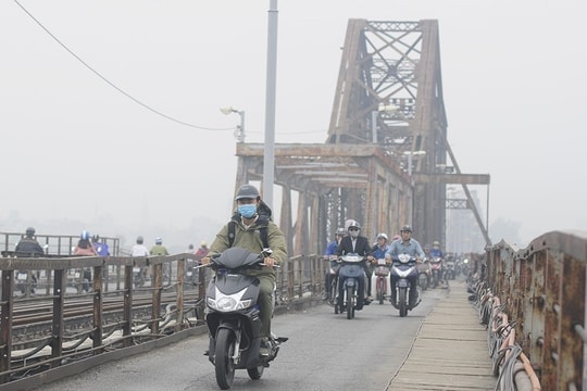 Hà Nội nhiều mây, có mưa vài nơi, sáng sớm và đêm trời rét