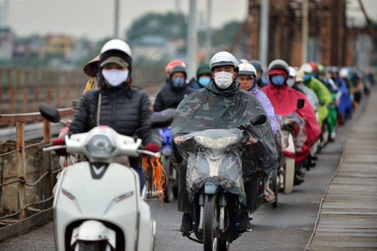 Hà Nội ngày có mưa nhỏ vài nơi, trời rét