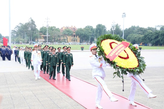 Bộ Quốc phòng báo công dâng Bác