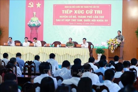 Thủ tướng Phạm Minh Chính tiếp xúc cử tri thành phố Cần Thơ