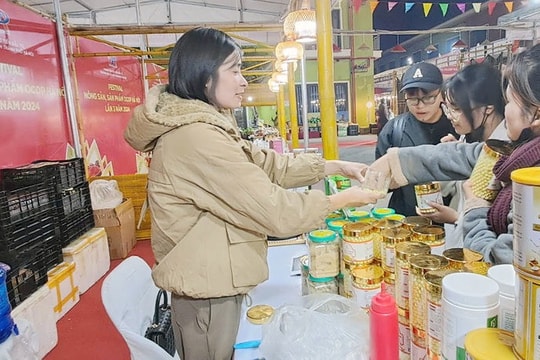 Khai mạc Festival nông sản, sản phẩm OCOP Hà Nội lần 3