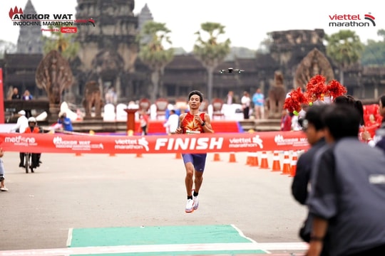 Các tuyển thủ quốc gia tỏa sáng tại giải Viettel Marathon Angkor Wat 2024